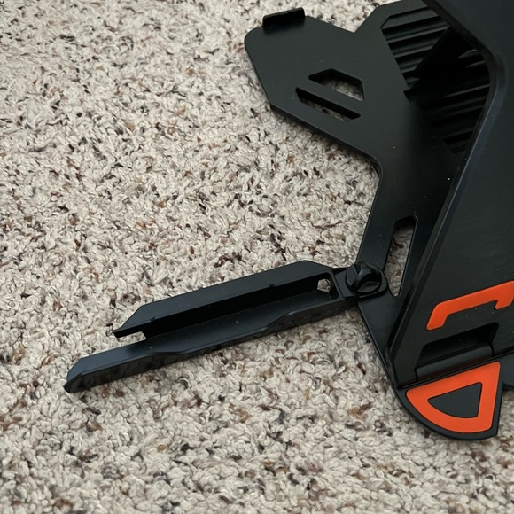 LAPTOP STAND - Picture 4 of 6